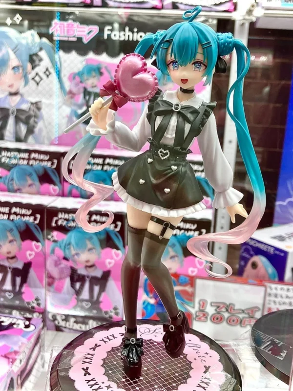 18cm Sexy Girl Hatsune Miku Anime Figure Fashion Subclture Miku Action Figure Room Decorations PVC Collection Model Doll Toys - Image 4